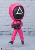 Squid Game Figuarts mini Action Figure Masked Soldier 9 cm - Image 2