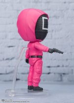 Squid Game Figuarts mini Action Figure Masked Manager 9 cm - Image 3