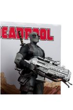 Marvel Collection PVC Statue 1/6 Deadpool (Deadpool #1)(Grey Suit Chase) 27 cm - Image 3