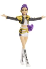 KPop Demon Hunters Singing Doll Huntrix Rumi (Golden